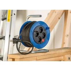 Brennenstuhl Kabeltrommel Garant Kompakt 15m blau