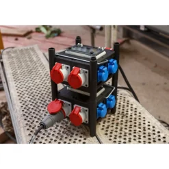 Brennenstuhl Kompakter Stromverteiler BSV 3/32 2 2m