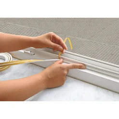 D-Profildichtung selbstklebend weiß 6m 9x6 mm