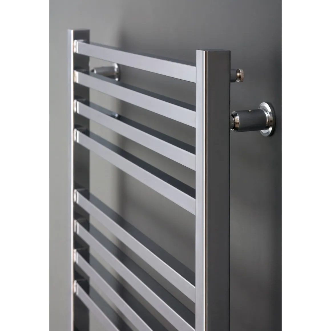 Ximax Elektrischer Handtuchwärmer C4 1260 x 600 mm 600 Watt Typ 7 Chrom